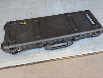 Pelican 1720 Heavy Duty Waterproof Storage Case