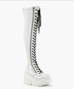 Demonia boots brand new
