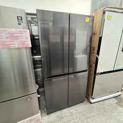 SAMSUNG COUNTER DEPTH FLEX BLACK STAINLESS STEEL REFRIGERATOR WITH SMART CONNECT 