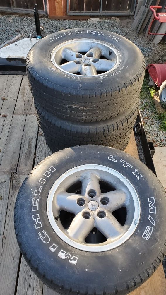 5 Jeep Tires and rims