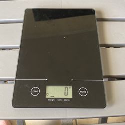 Digital Scale - Black - Electronic Kitchen Scale - Battery Powered👌