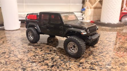 Axial Scx24 Gladiator