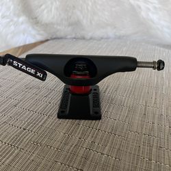 Independent Stage 11 Bar Flat Truck Black Red 139mm (Silgle Track)