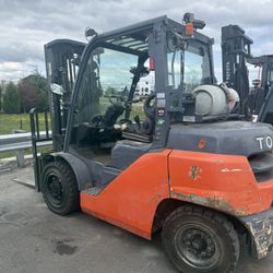 Toyota Forklift 