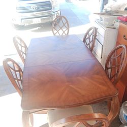 Dinning Room Table And Chairs