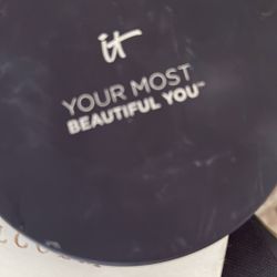 It Cosmetics Live Laugh Love Disk 