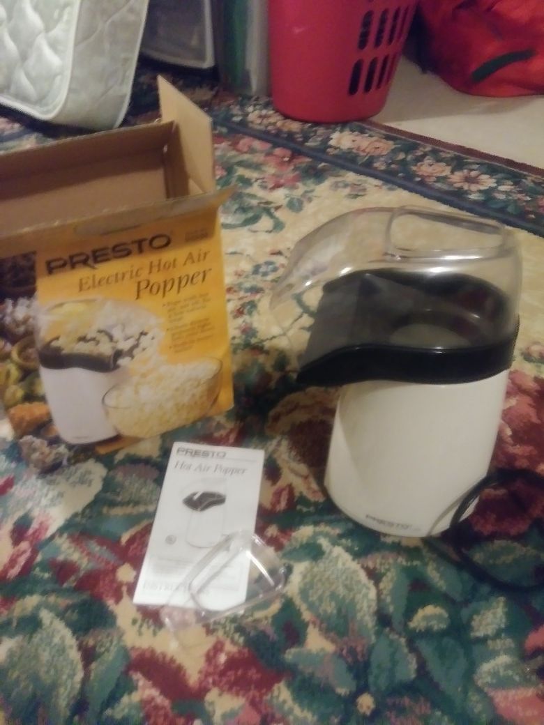 Popcorn maker