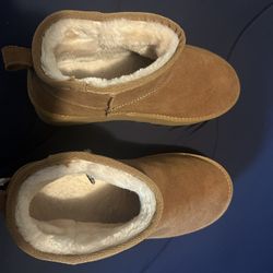 CUSHIONAIRE  Women’s Platform Ankle Boots