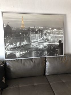 Paris frame