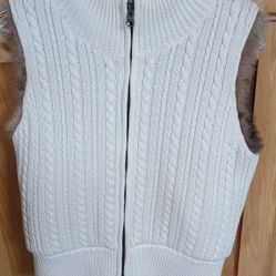 Women's Cream Color Vest With Faux Fur