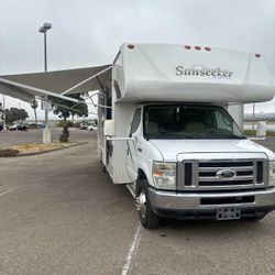2009 Ford E-450 super duty Sunseeker 28’