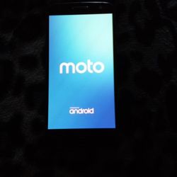 Moto. Verizon.