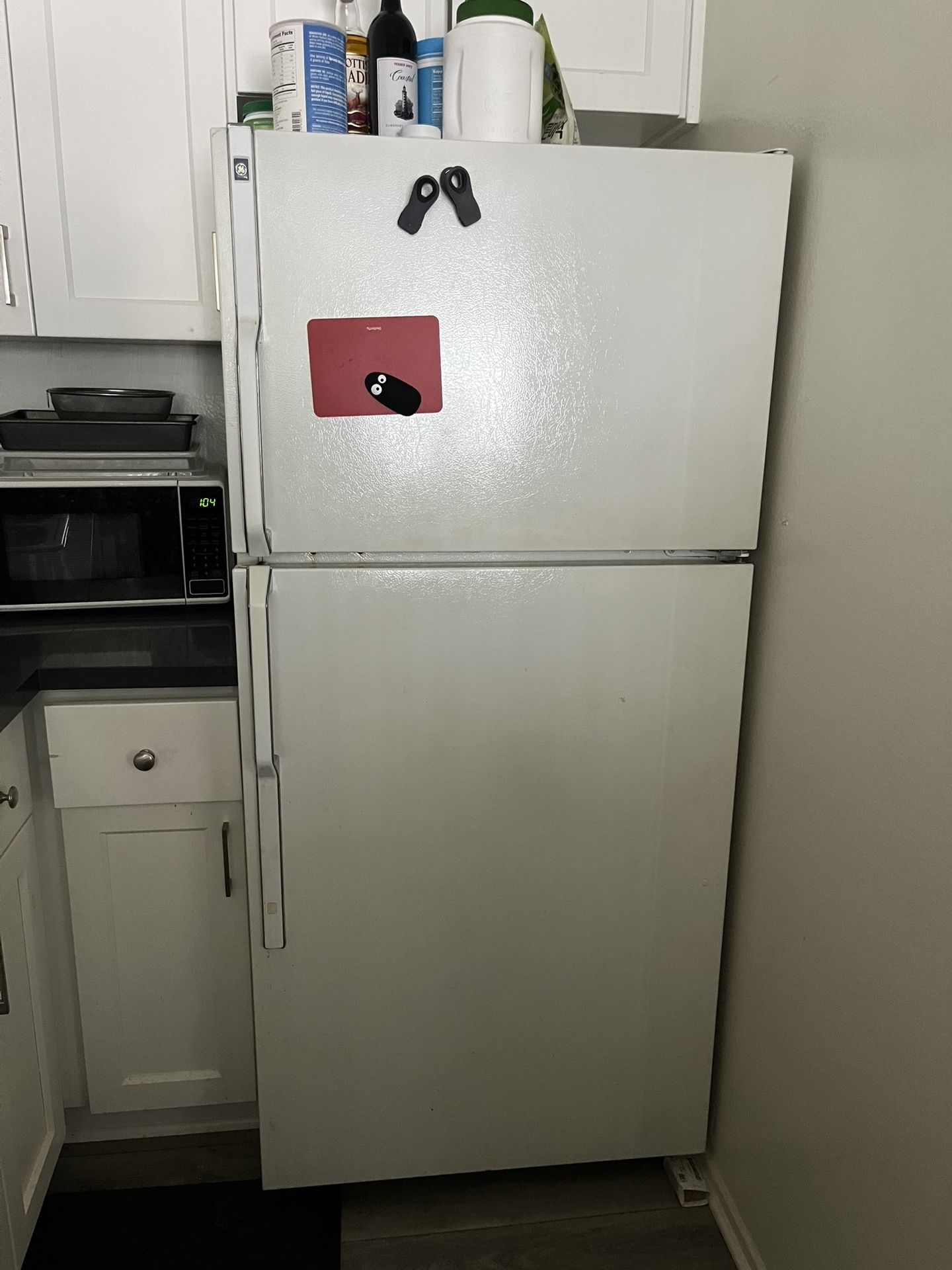 Refrigerator 