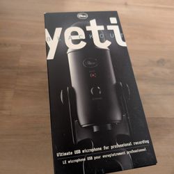 Blue Yeti Blackout Mic Professional 