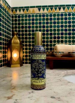 Vintage Crabtree & Evelyn Moroccan Spice Room Spray. decorated metal Gold Can
