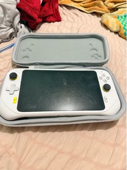 Logitech Gcloud with case No charger