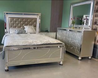 Bedroom Set Silver New 4 Pcs Finance Available 