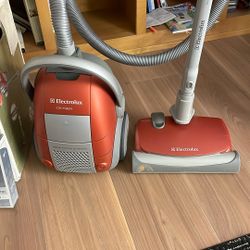 Electrolux Oxygen Vacuum Cleaner With HEPA Filter
