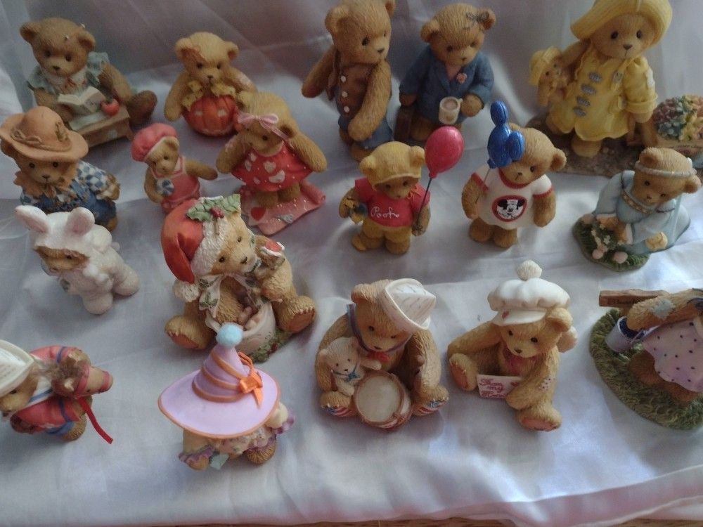 Cherished Teddies Figurines