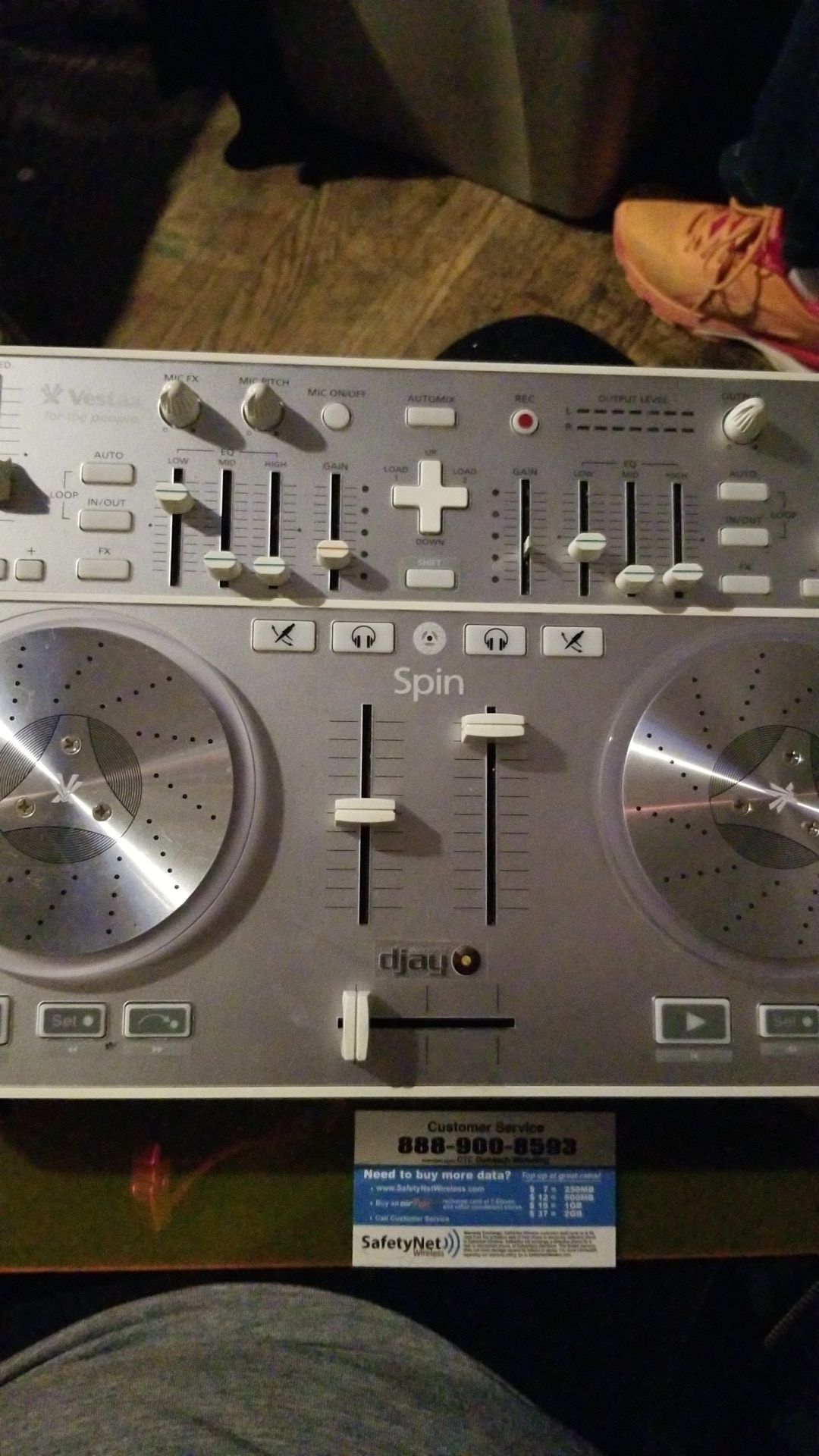 DJ controller