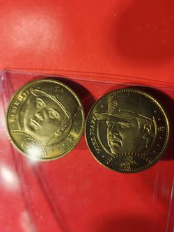 DEREK JETER HOF & MIKE PIAZZA- 1997 Pinnacle Mint Collection Commemorative Medallion.