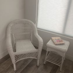 Charming White Wicker Chair + Table Set