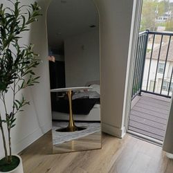Mirror 