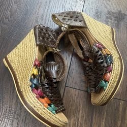Women’s Mexico wedges size 5