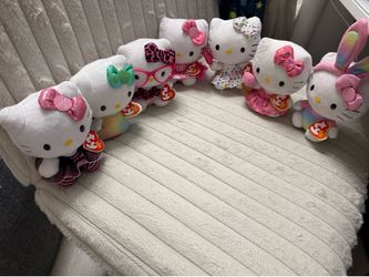 7 Hello Kitty ty collection