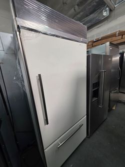 36" KITCHENAID BUILT IN BOTTOM FREEZER PANEL READY