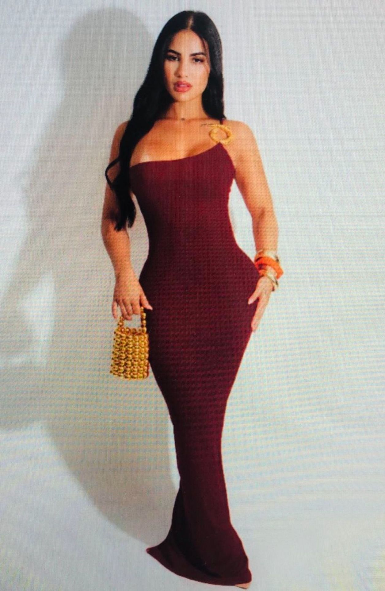 Elegant Bodycon Dress With Gold Pendant $25