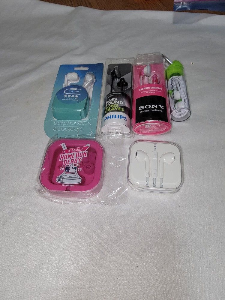 New Variety Of  6 Earbuds