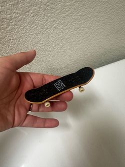 Tech deck toy