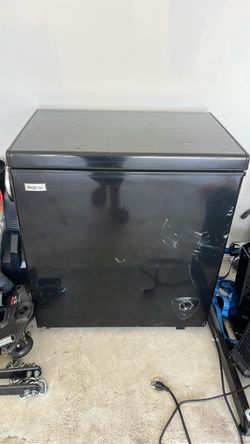 Chest deep freezer