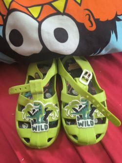 $4 Toddler's sandals size 13
