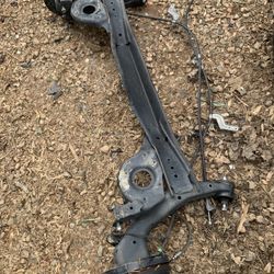  Nissan Kicks REAR Crossmember SUB FRAME SUPPORT OEM