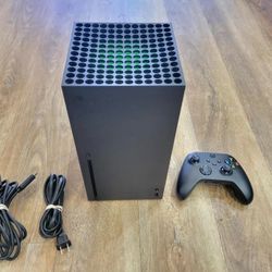 XBOX SERIES X | 1TB HARD DRIVE + WIRELESS CONTROLLER| EXCELLENT CONDITION  + UFC 5 + GTA V