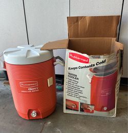 Water Cooler , 5 gal. by Rubbermaid