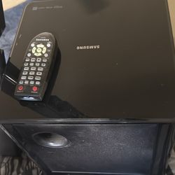 Samsung Surround Sound System With Subwoofer