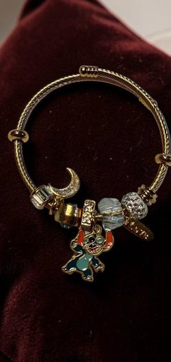 Jewelry, bracelet, character jewelry