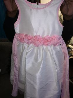 Girl’s dress