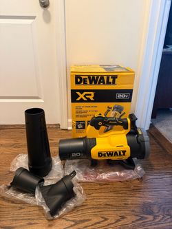 20V MAX XR 550 CFM 133 MPH Cordless Battery Powered Blower (Tool-Only)