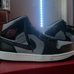 Jordan 1’s Shadow Red 9.0