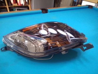 Automotive Headlight Assembly