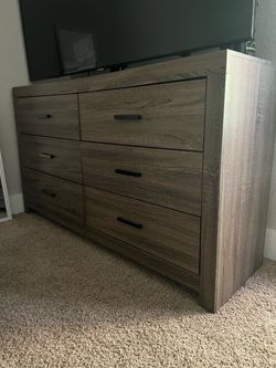 Dresser and matching nightstand