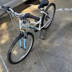 Pacific Evolution 26 Inch Women’s Mountain Bike