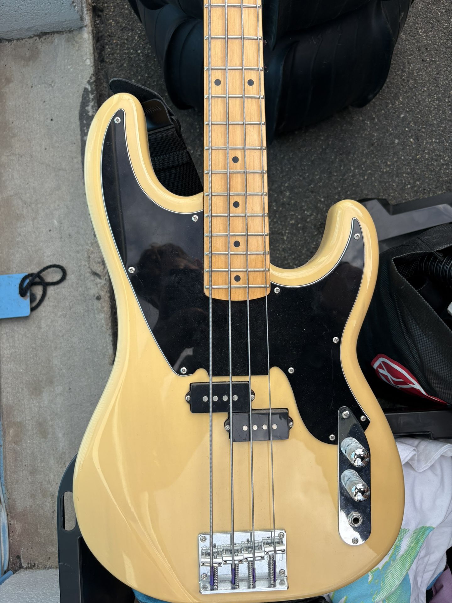 Used Tagima TW 66 Bass