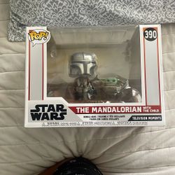 Pop Star Wars The Mandalorioan With The Child