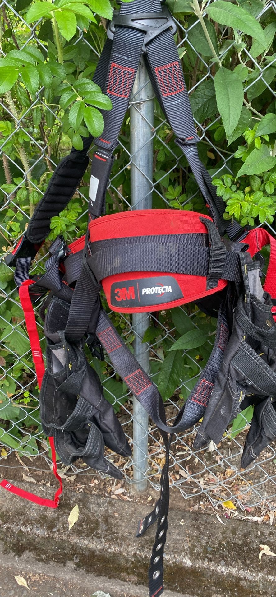 Roofing harness