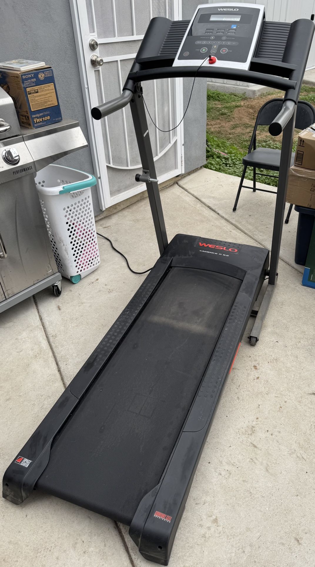 Weslo CADENCE R 5.2 Treadmill Machine 
